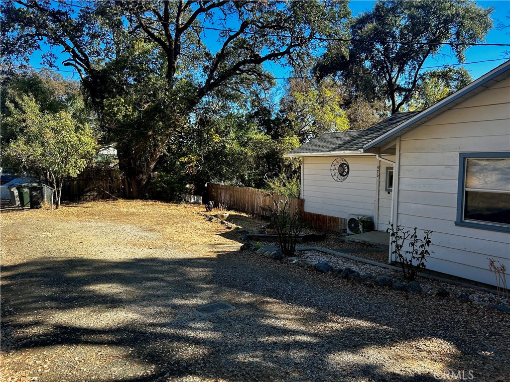 475 7th Property Photo 3