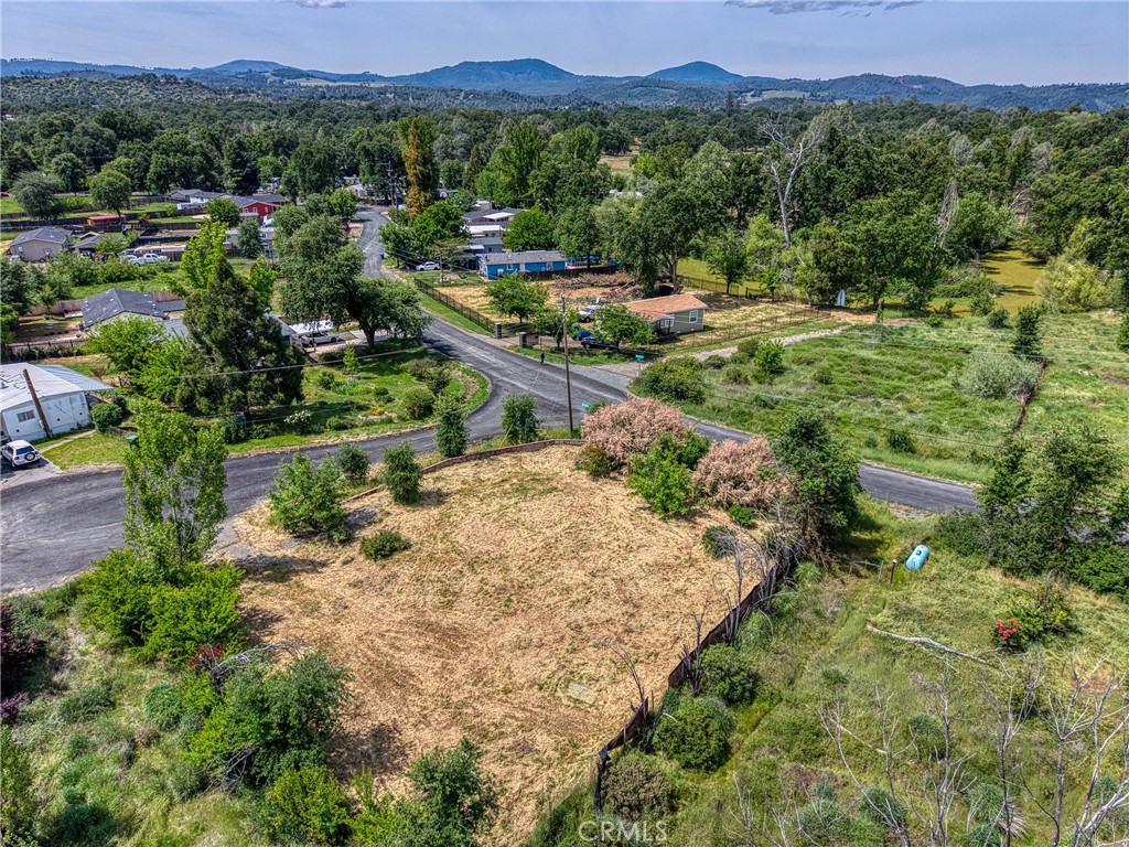 8812 Bass Court Property Photo 7