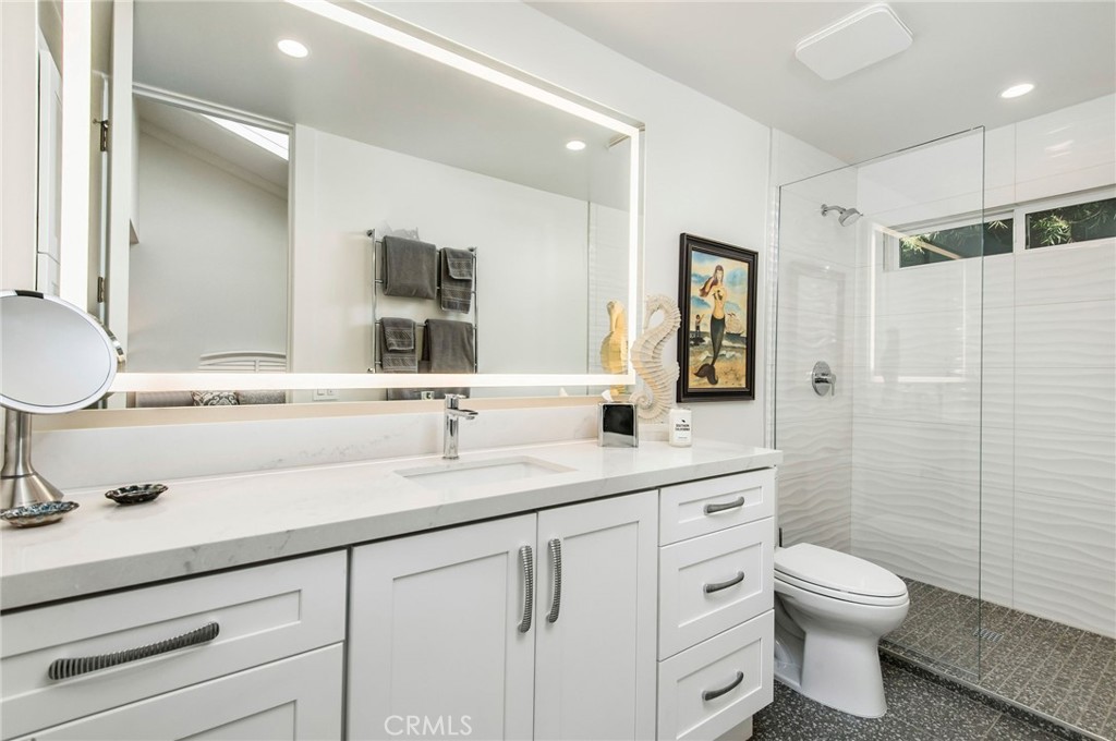 934 Emerald Bay Property Photo 32