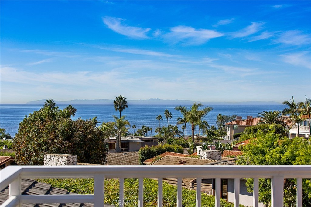 806 Emerald Bay Property Photo 2