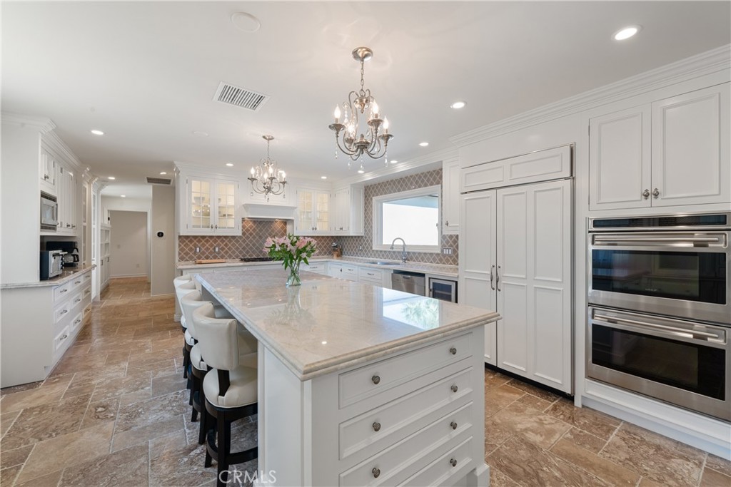 72408 Desert Drive Property Photo 4