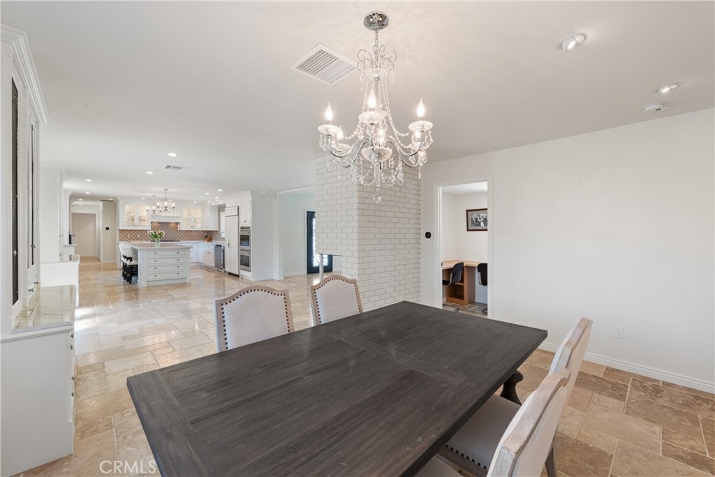 72408 Desert Drive Property Photo 13