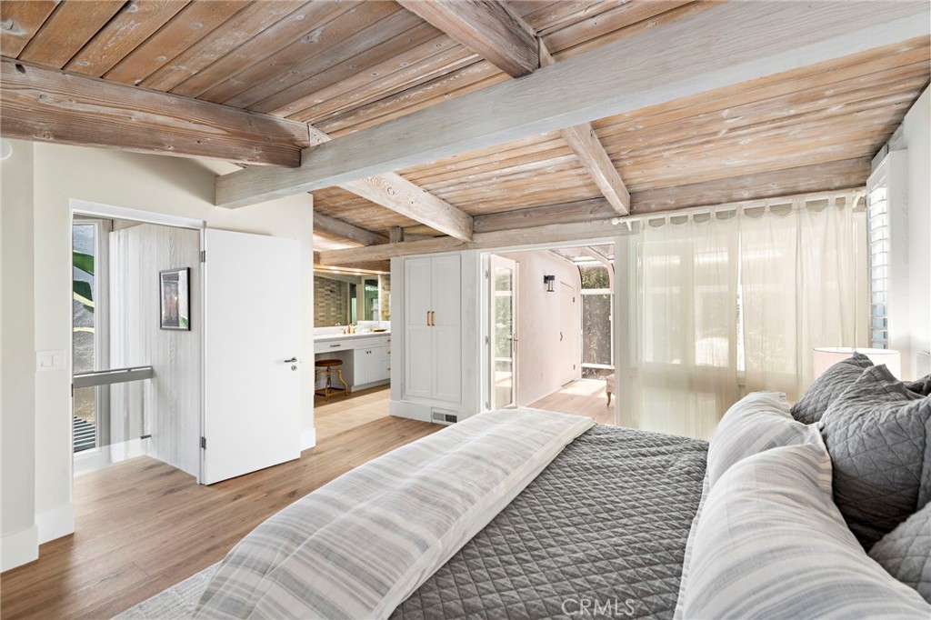 201 Nyes Place Property Photo 13