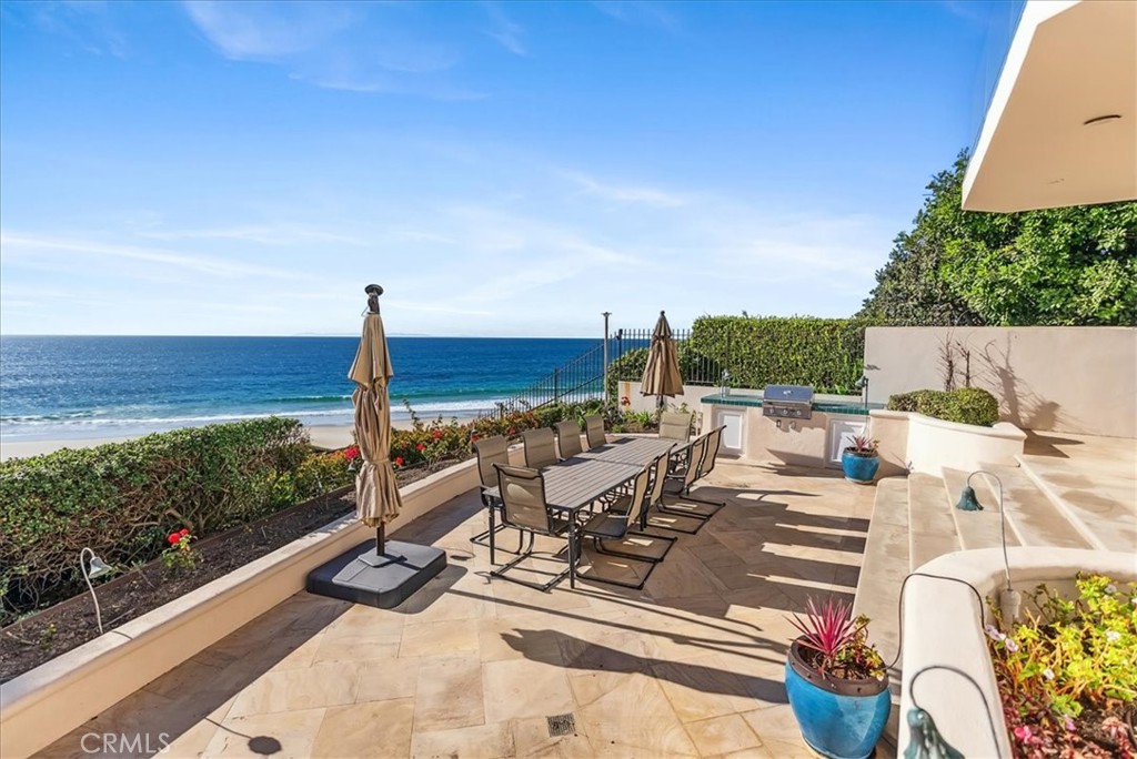 21 Ritz Cove Drive Property Photo 2