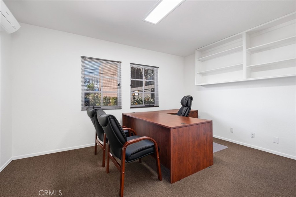 939 Glenneyre Street B Property Photo 7