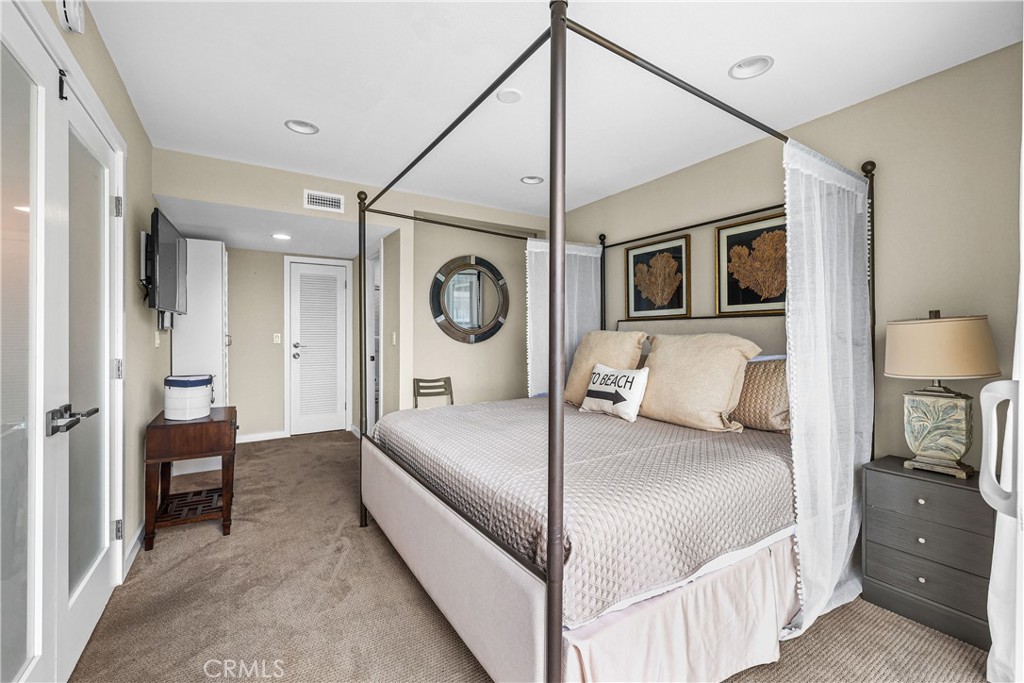 35091 Beach Road Property Photo 12