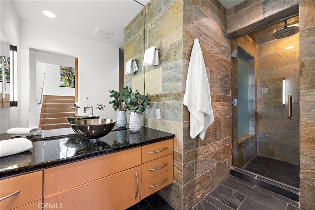 420 Alta Vista Way Property Photo 43