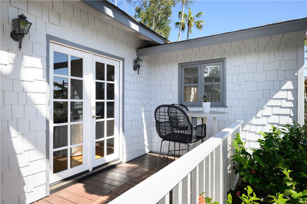2130 Glenneyre Street Property Photo 18