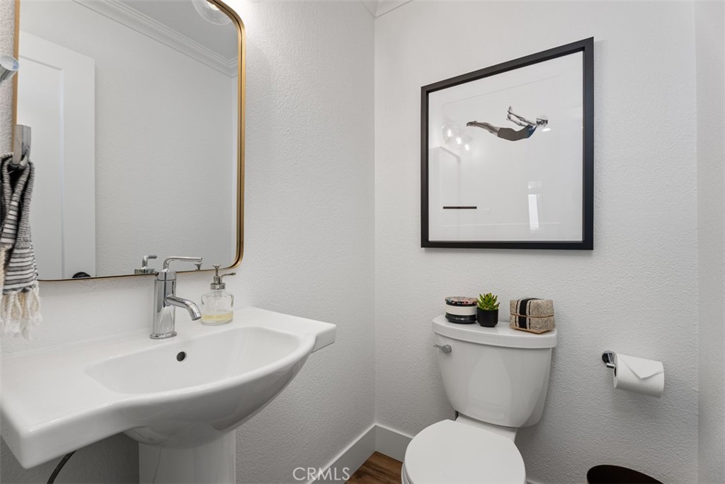 1065 Santa Ana Street Property Photo 23