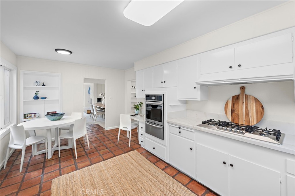 2120 Ocean Way Property Photo 27