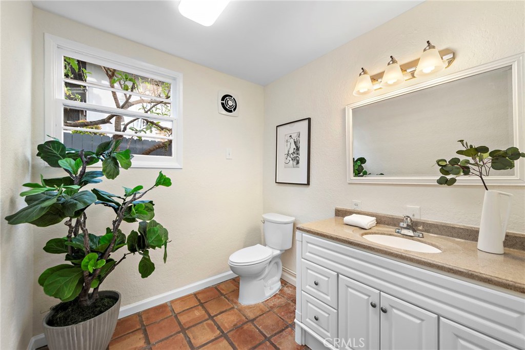 2120 Ocean Way Property Photo 28