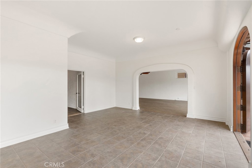 976 S Coast Property Photo 3
