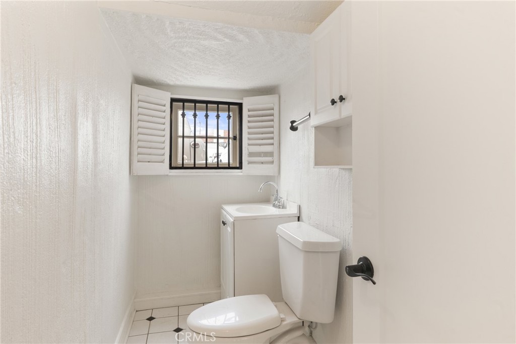 976 S Coast Property Photo 7