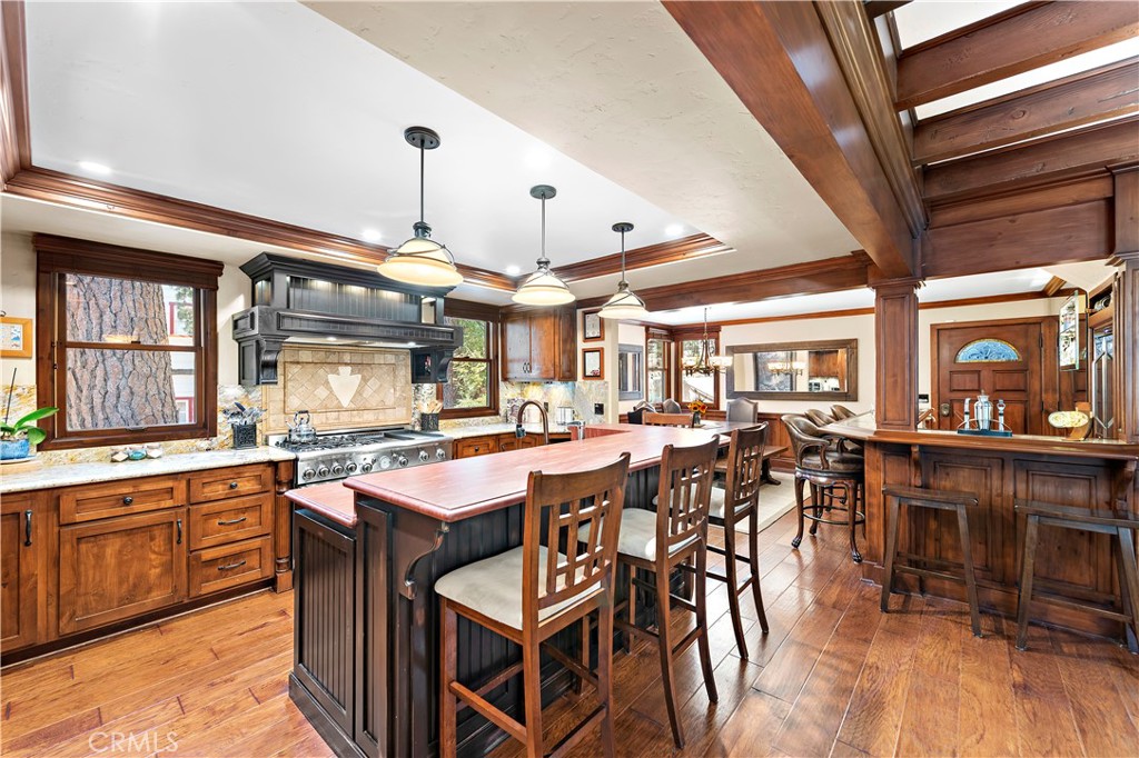 400 Cottage Grove Road Property Photo 5