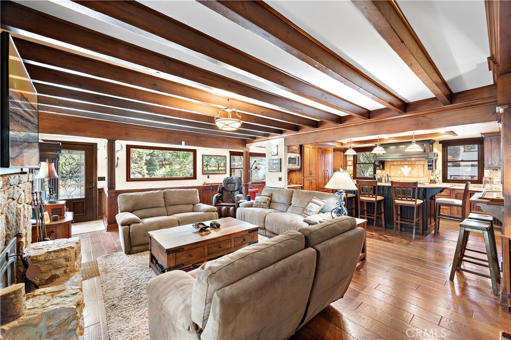 400 Cottage Grove Road Property Photo 6