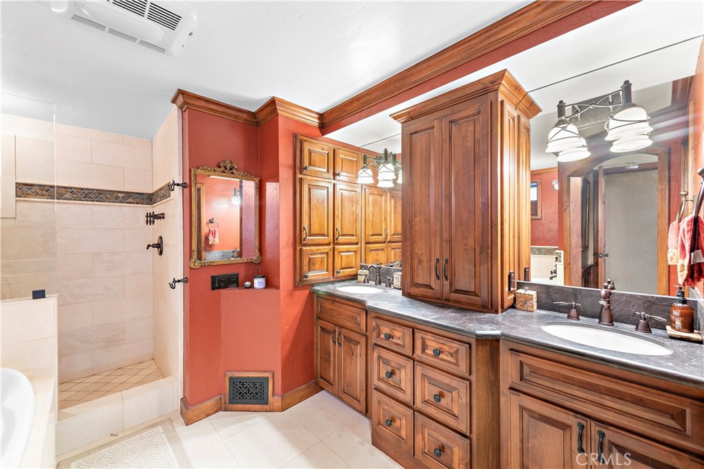 400 Cottage Grove Road Property Photo 39