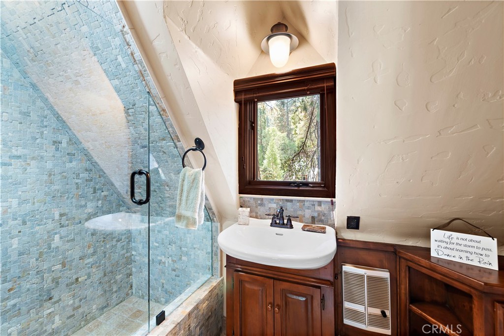 400 Cottage Grove Road Property Photo 43