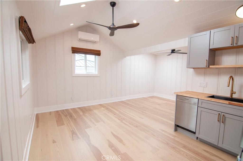 1259 S Coast Property Photo 14