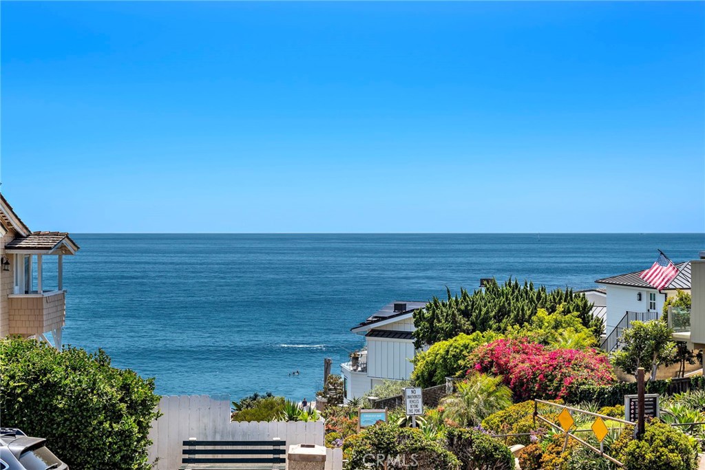 1292 Cliff Drive Property Photo