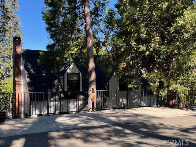 300 Bret Harte Road Property Photo 2