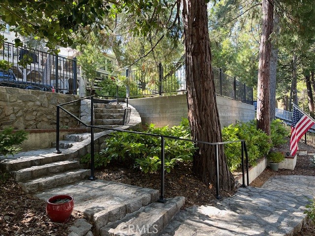 300 Bret Harte Road Property Photo 3