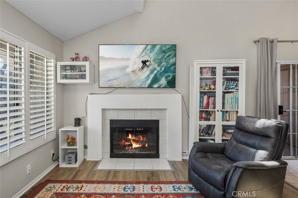 26512 Las Palmas 8 Property Photo 4