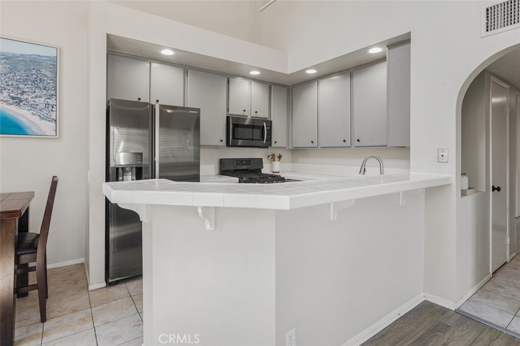 26512 Las Palmas 8 Property Photo 8