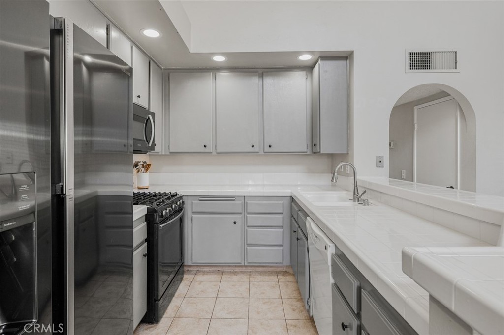 26512 Las Palmas 8 Property Photo 11