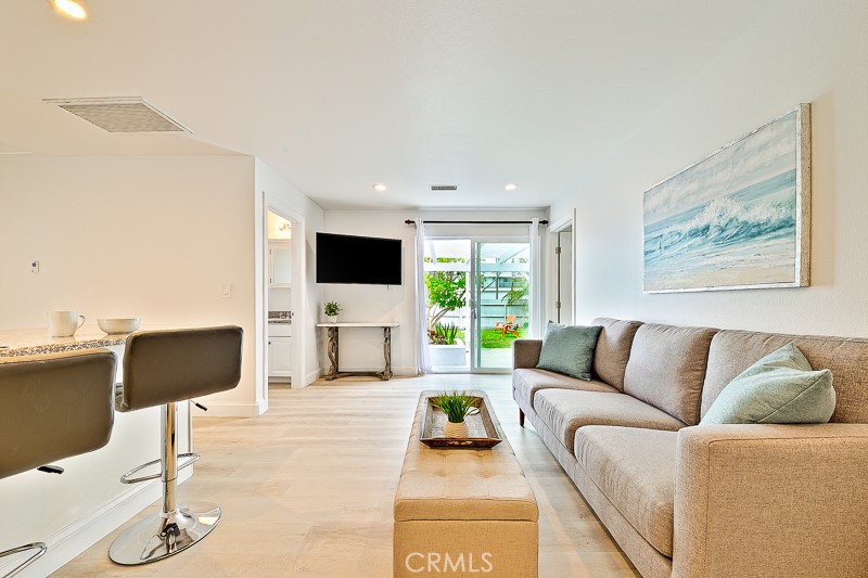 17016 7th Street Property Photo 4