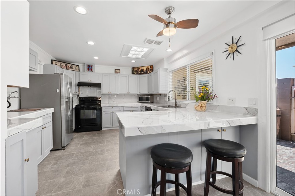 27071 Calle Caballero B Property Photo 9
