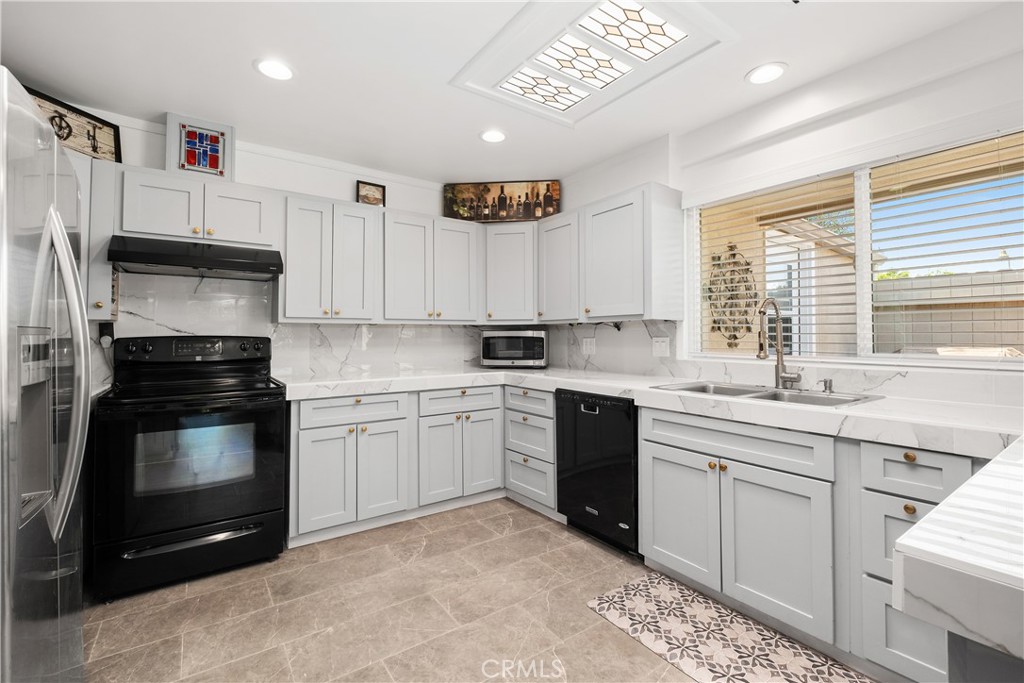 27071 Calle Caballero B Property Photo 10