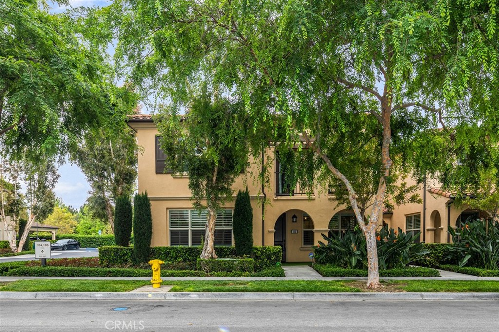 102 Rose Arch 23 Property Photo 1
