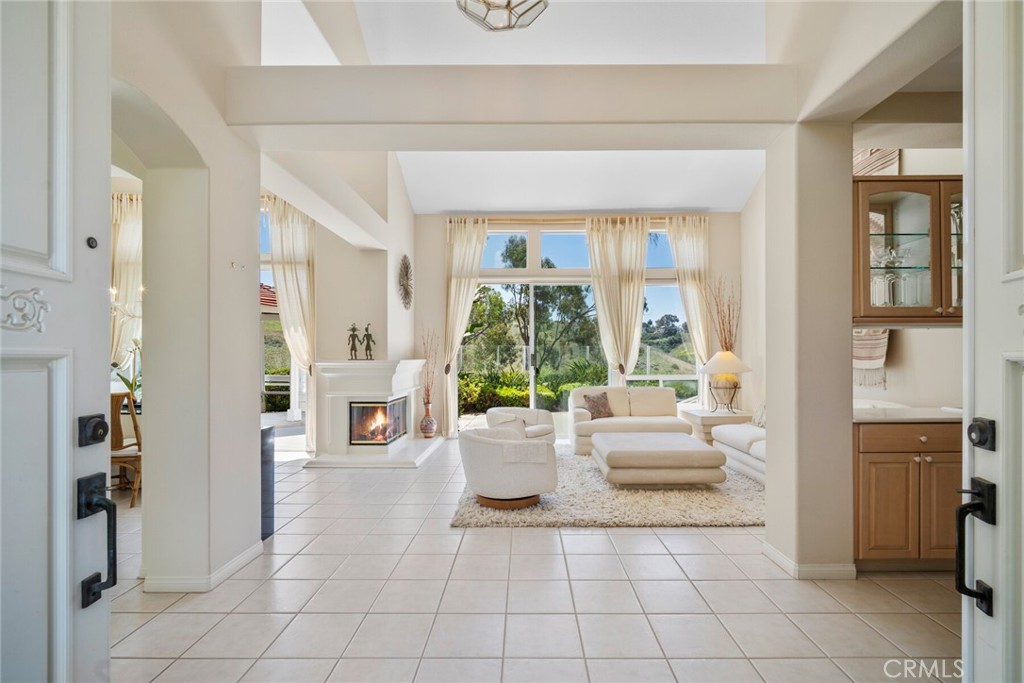48 Siena Property Photo 5