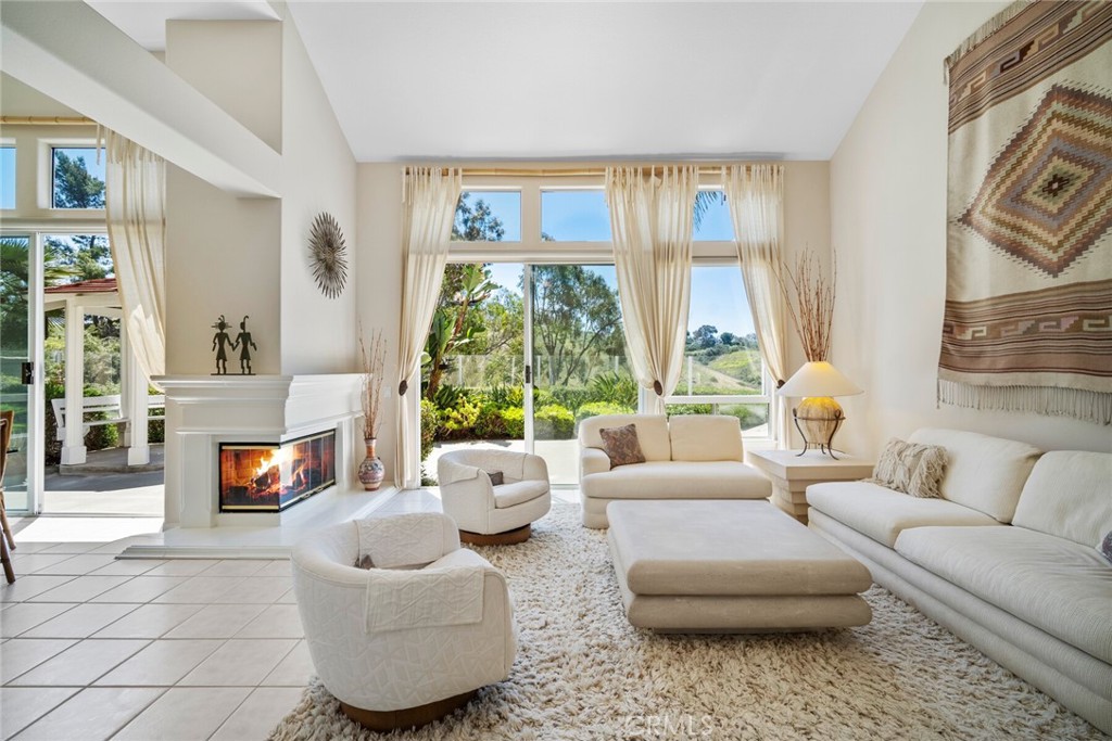 48 Siena Property Photo 6