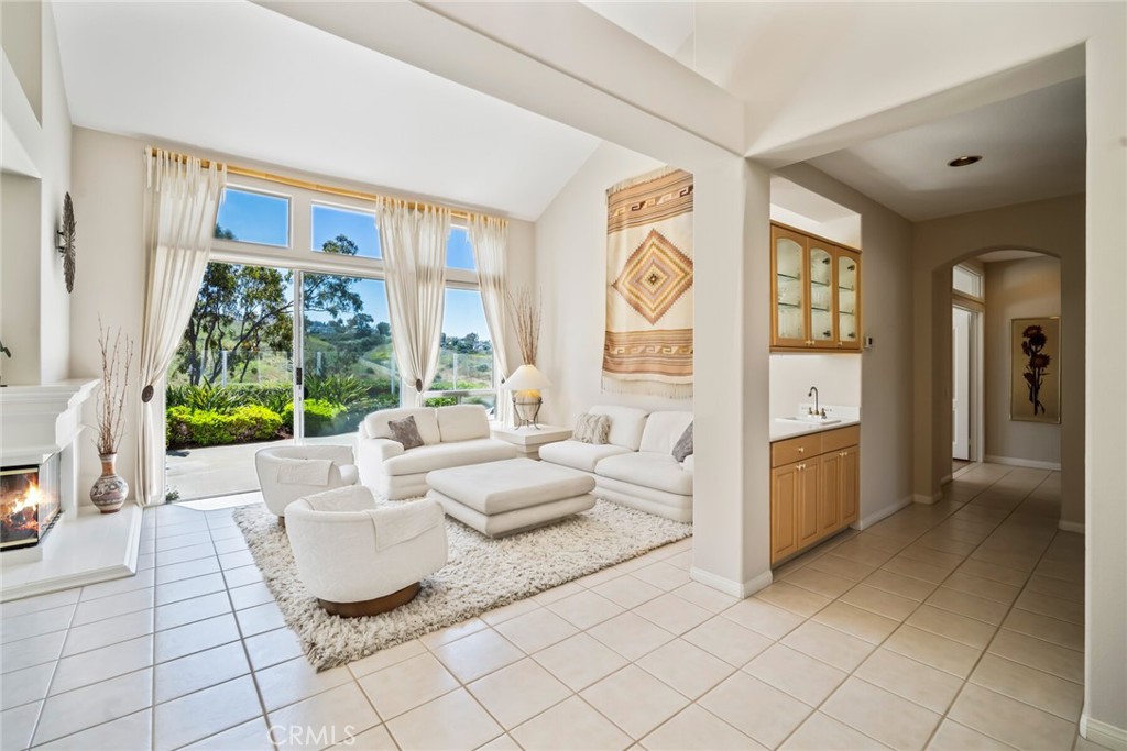 48 Siena Property Photo 23