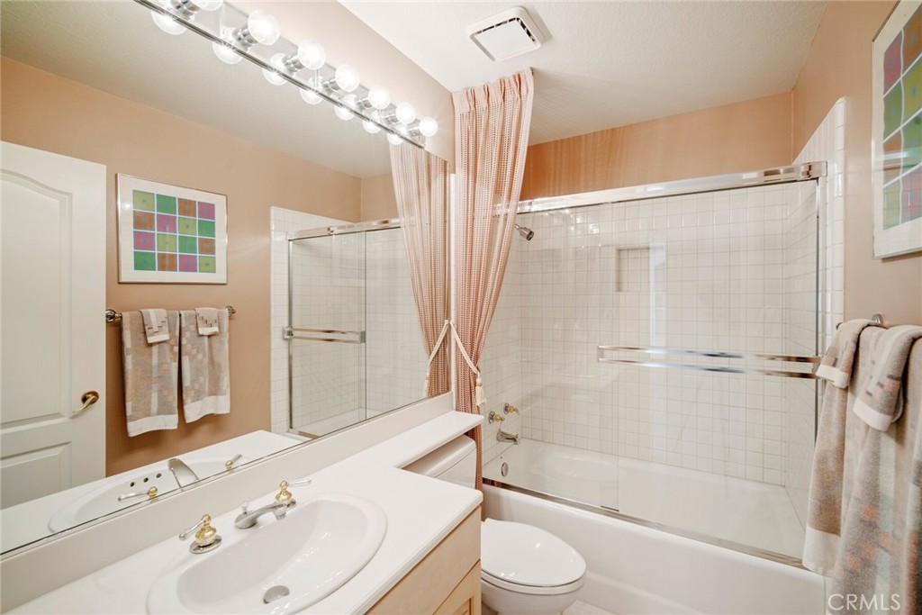 48 Siena Property Photo 27