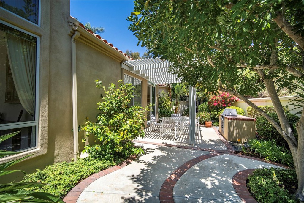 48 Siena Property Photo 44