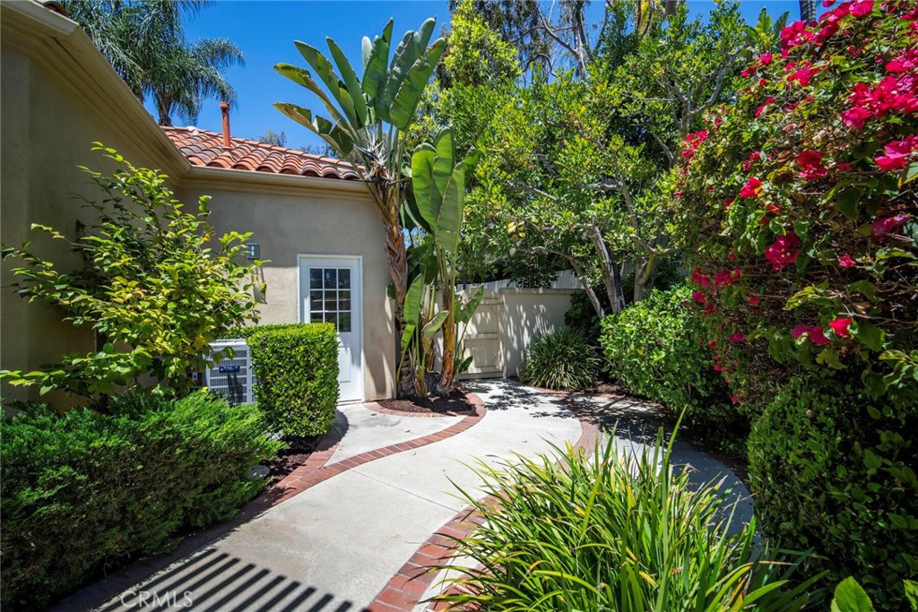 48 Siena Property Photo 46