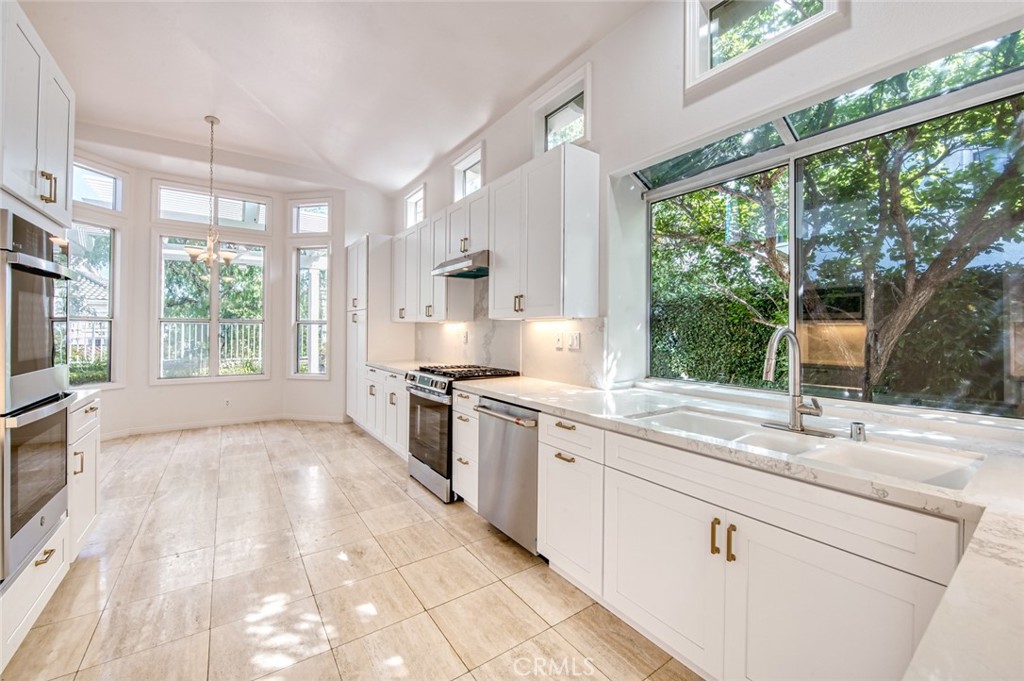 16 Dorchester Property Photo 10