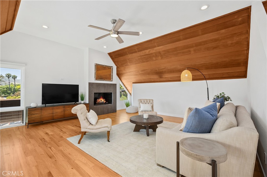 390 Saint Anns Drive Property Photo 1