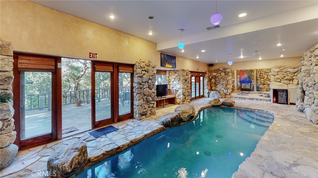 1248 Rocky Road Property Photo 1
