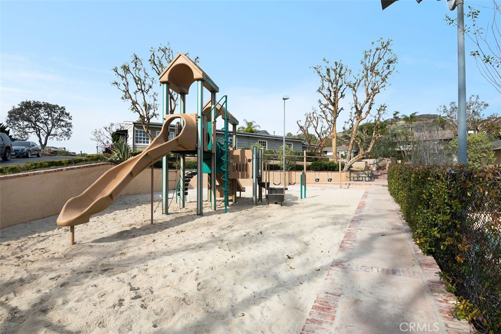 16 N La Senda Drive Property Photo 18