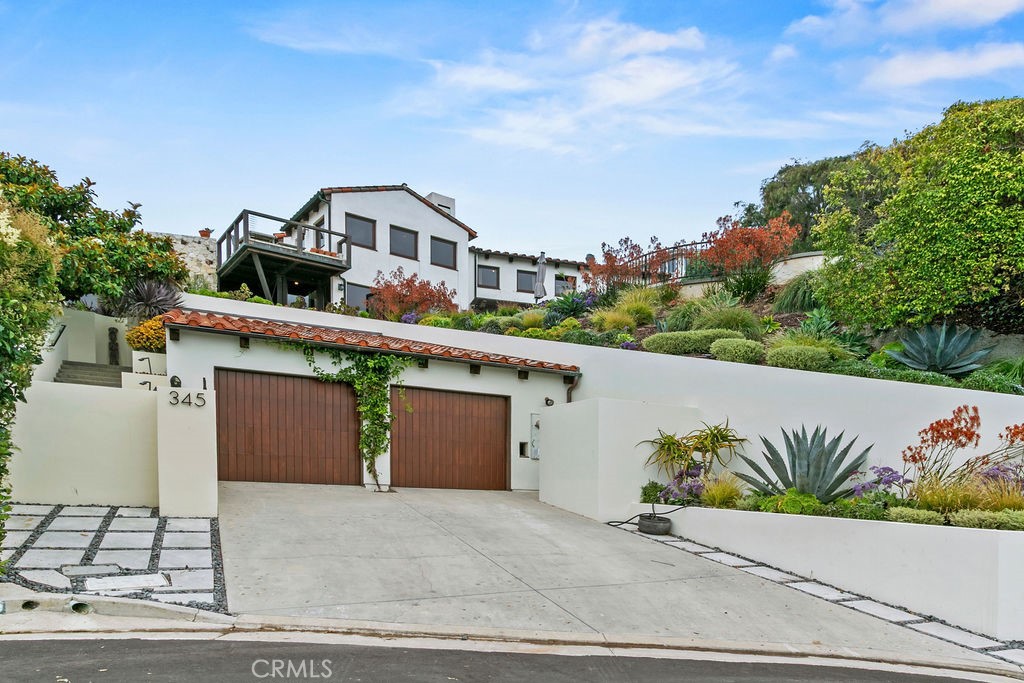 345 Emerald Bay Property Photo 2