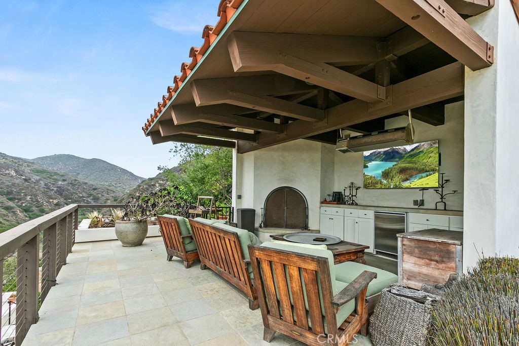 345 Emerald Bay Property Photo 25
