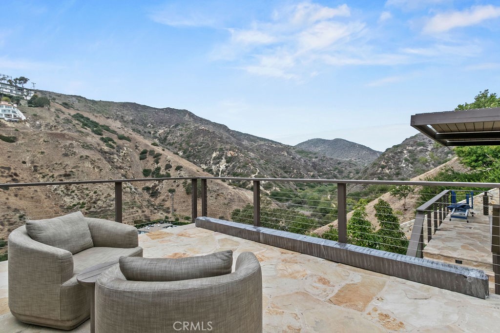 345 Emerald Bay Property Photo 52