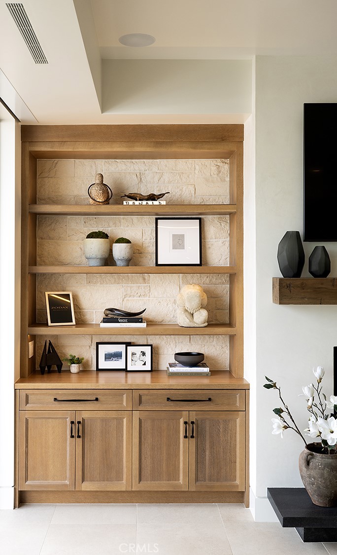 615 Lido Park Drive Property Photo 4