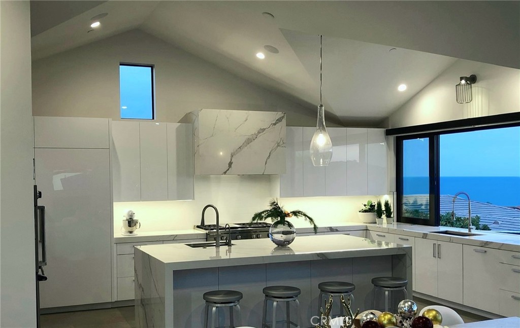 809 Emerald Bay Property Photo 8