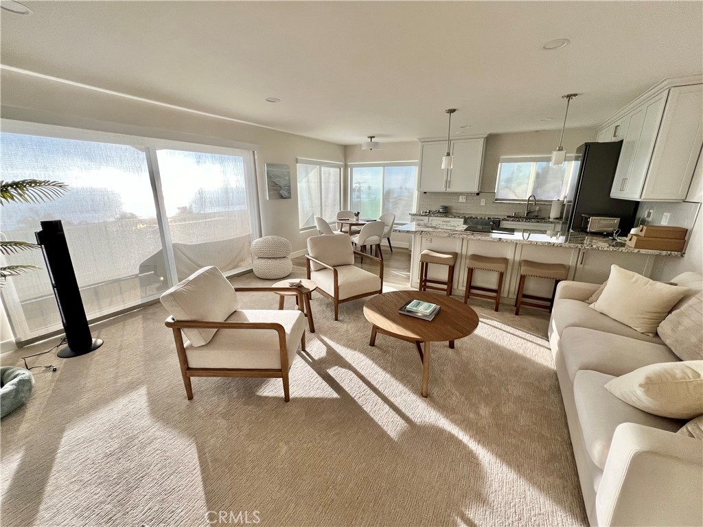 240 Moss 15 Property Photo 2