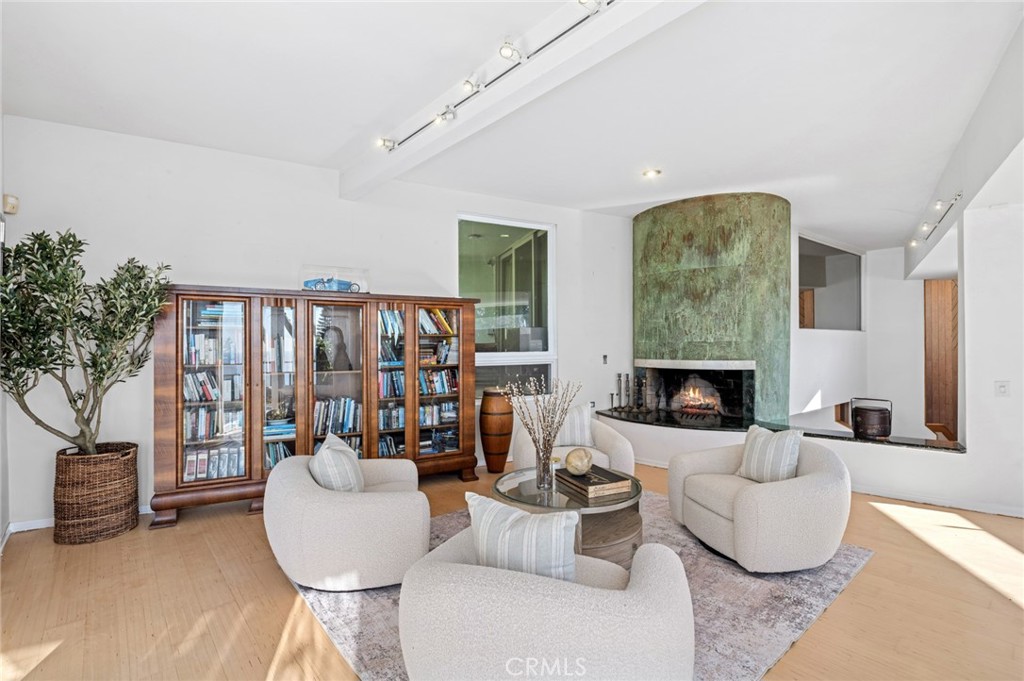 660 Virginia Park Property Photo 8