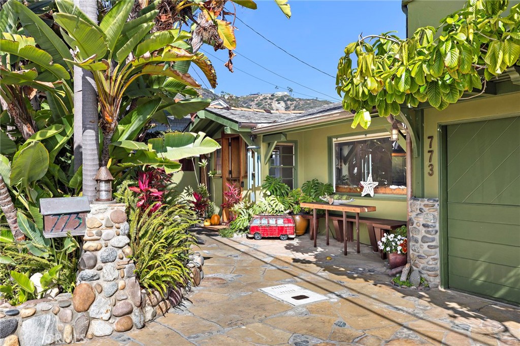 773 Saint Ann's Property Photo 1
